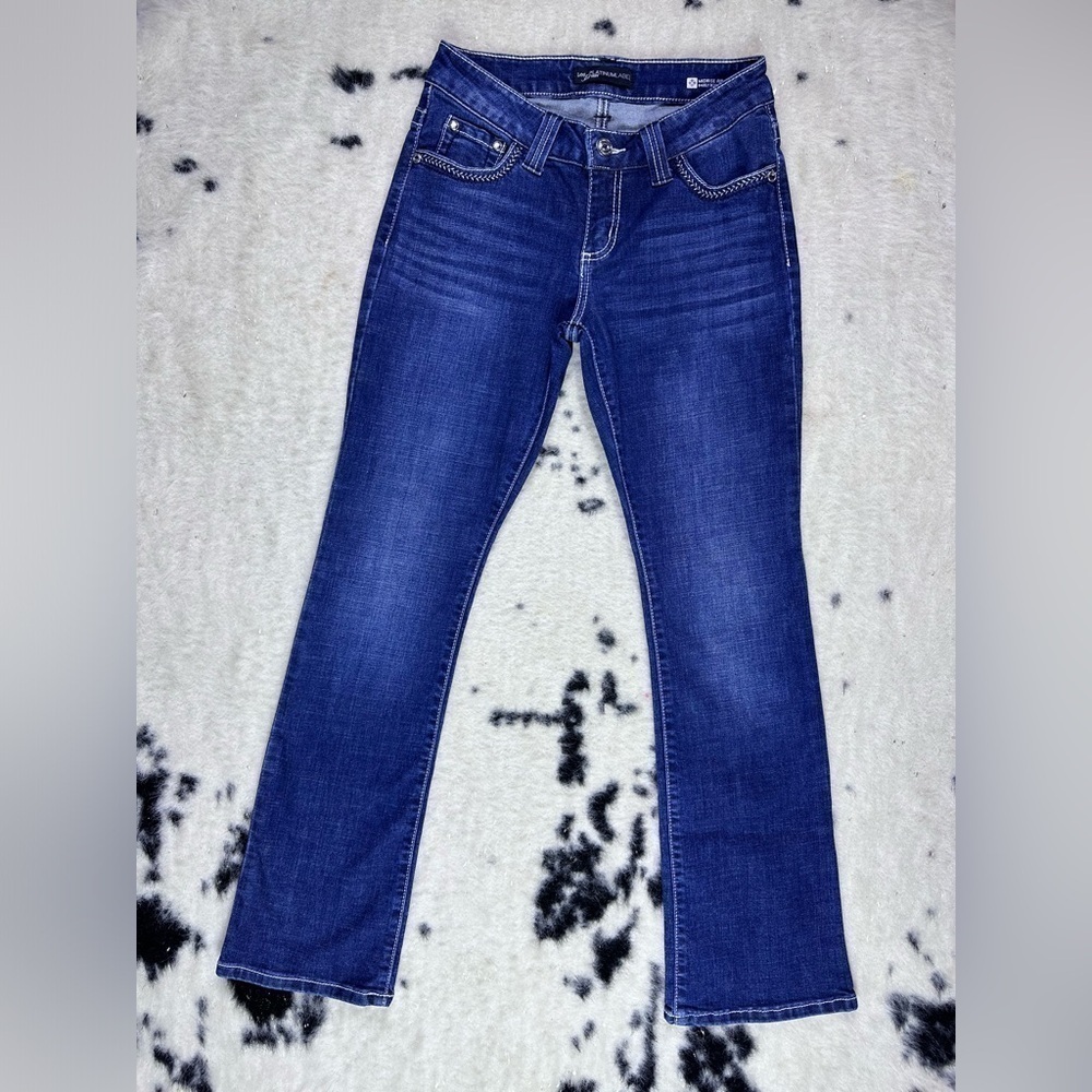 Lee Platinum women's Dark Wash Mid Rise Barely Boot Cut Denim Jeans Size 28